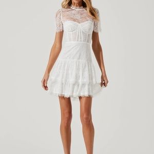 Astr The Label brand white lace corset dress size L never worn